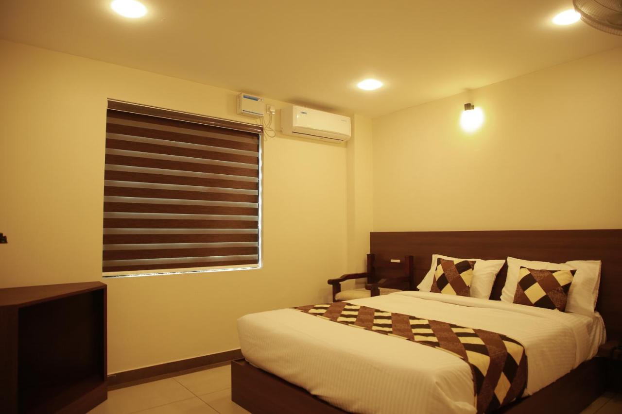 Kalathil Tourist Home Kunnamkulam Esterno foto