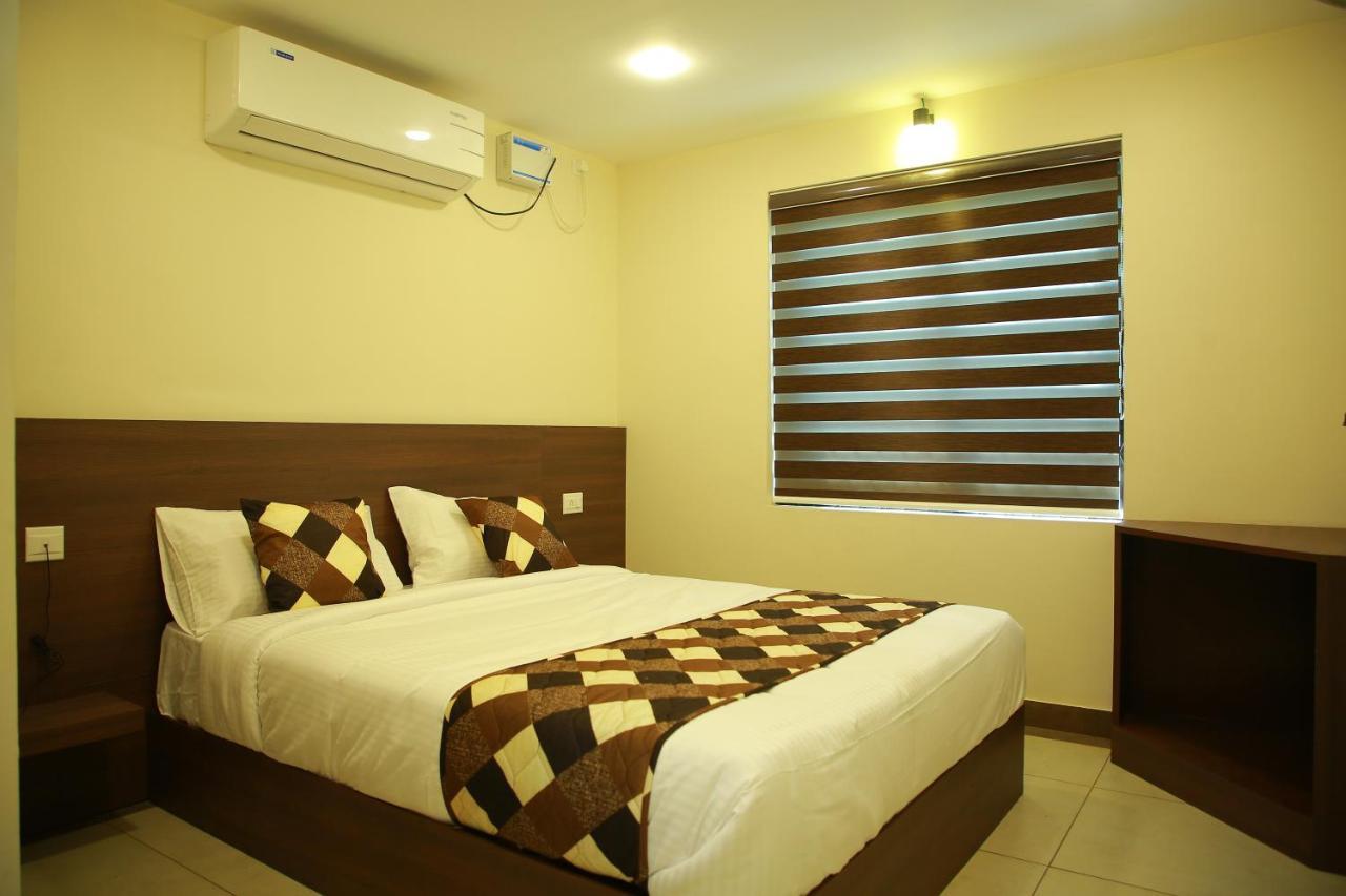 Kalathil Tourist Home Kunnamkulam Esterno foto